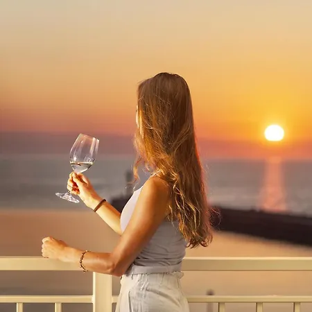 מלון דירות Marina Royale Darlowo - Ultra Mar Nad Morzem דארלובקו