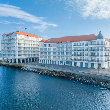 Lejlighedshotel Marina Royale Darlowo - Ultra Mar Nad Morzem