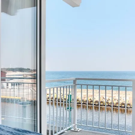 Marina Royale Darlowo - Ultra Mar Nad Morzem Apartmanhotel Darlowko