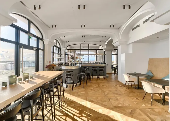 Apartahotel Marina Royale Darlowo - Ultra Mar Nad Morzem 4*